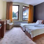Гостевой дом Granat Double Room 2- Next To Gondola Lift 3*